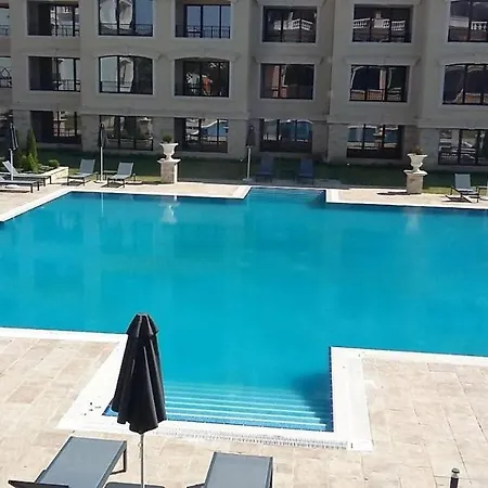 Les Faberges in Carpe Vita Warna