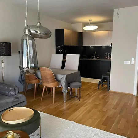 Les Faberges In Carpe Vita *